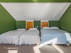 Moeroa - Wharewaka Holiday Home -  - 1028930 - thumbnail photo 40