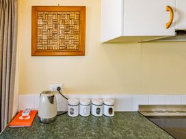 Moeroa - Wharewaka Holiday Home -  - 1028930 - thumbnail photo 19