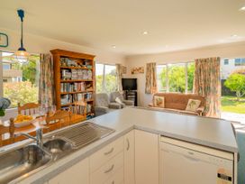Silver Sands - Cooks Beach Holiday Home -  - 1029200 - thumbnail photo 9