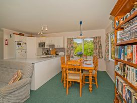 Silver Sands - Cooks Beach Holiday Home -  - 1029200 - thumbnail photo 8
