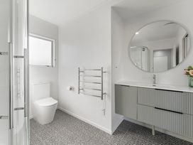 Jacksons - Two Mile Bay Holiday Home -  - 1029292 - thumbnail photo 9