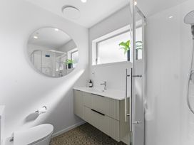 Jacksons - Two Mile Bay Holiday Home -  - 1029292 - thumbnail photo 13