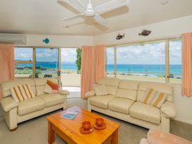 Easties Manner - Rings Beach Holiday Home -  - 1029524 - thumbnail photo 6