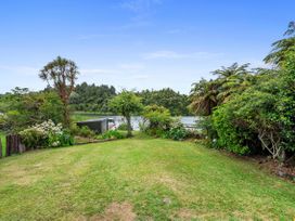 Lakeside Villa - Lake Rotoiti Holiday Home -  - 1029656 - thumbnail photo 23
