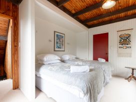 Lakeside Villa - Lake Rotoiti Holiday Home -  - 1029656 - thumbnail photo 10