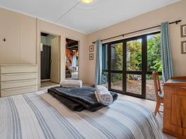 Lakeside Villa - Lake Rotoiti Holiday Home -  - 1029656 - thumbnail photo 11