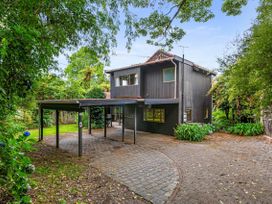 Lakeside Villa - Lake Rotoiti Holiday Home -  - 1029656 - thumbnail photo 2