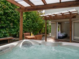 Lakewood Haven - Taupo Holiday Home -  - 1029666 - thumbnail photo 2