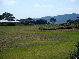Pilots Rest - Pauanui Airfield Holiday Home -  - 1030159 - thumbnail photo 3