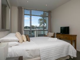 Marinaside Villa - Taupo Holiday Apartment -  - 1030283 - thumbnail photo 15
