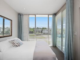 Marinaside Villa - Taupo Holiday Apartment -  - 1030283 - thumbnail photo 8