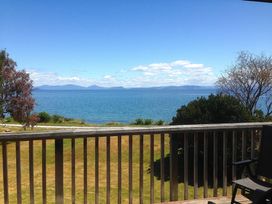 Relax Lakeside - Five Mile Bay Holiday Home -  - 1030469 - thumbnail photo 24