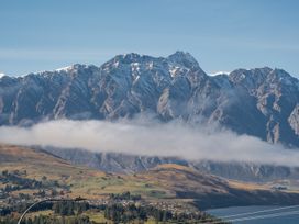 Queenstown Haven - Queenstown Holiday Home -  - 1030622 - thumbnail photo 28