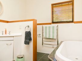 Central Haven - Taupo Holiday Home -  - 1030739 - thumbnail photo 15