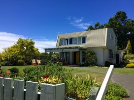 Jacaranda Lodge - Napier Hill Holiday Home -  - 1030797 - thumbnail photo 3