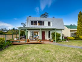 Jacaranda Lodge - Napier Hill Holiday Home -  - 1030797 - thumbnail photo 26