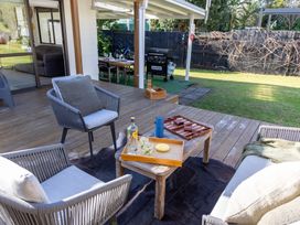 Ronas - Whiritoa Beach Bach -  - 1030853 - thumbnail photo 8