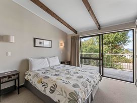 Acacia View at No. 3 - Acacia Bay Holiday Home -  - 1031196 - thumbnail photo 16