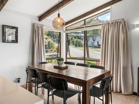 Acacia View at No. 3 - Acacia Bay Holiday Home -  - 1031196 - thumbnail photo 10