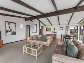 Acacia View at No. 3 - Acacia Bay Holiday Home -  - 1031196 - thumbnail photo 7