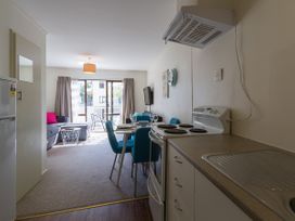 Queenstown Central - Queenstown Holiday Apartment -  - 1031243 - thumbnail photo 6