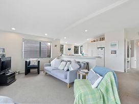 Beachfront Getaway - Waikanae Beach Holiday Home -  - 1031268 - thumbnail photo 20