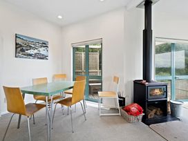 Beachfront Getaway - Waikanae Beach Holiday Home -  - 1031268 - thumbnail photo 29