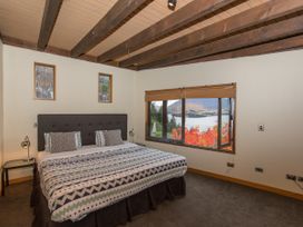 Crows Nest - Queenstown Holiday Home -  - 1031385 - thumbnail photo 12