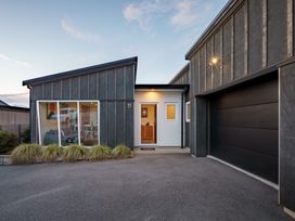 Kirimoko Retreat - Wanaka Holiday Home -  - 1031484 - thumbnail photo 21