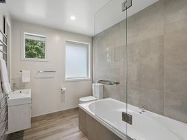 Alchemy Cottage - Arrowtown Holiday Home -  - 1031514 - thumbnail photo 13