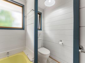 Heights Haven - Acacia Bay Holiday Home -  - 1031533 - thumbnail photo 23