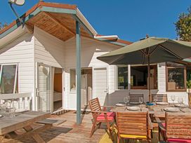 Perfect on Pleasant - Pauanui Holiday Home -  - 1031569 - thumbnail photo 14
