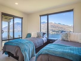 Grand View Queenstown - Queenstown Holiday Home -  - 1031600 - thumbnail photo 16