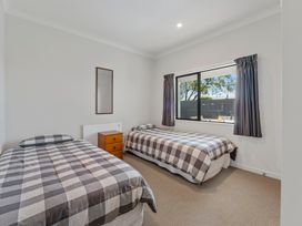 Lake Magic - Motuoapa Holiday Home -  - 1031631 - thumbnail photo 16