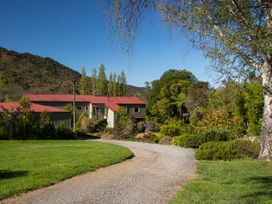 Tasman Hideaway - Marahau Holiday Home -  - 1031648 - thumbnail photo 28