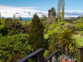 Tasman Hideaway - Marahau Holiday Home -  - 1031648 - thumbnail photo 25