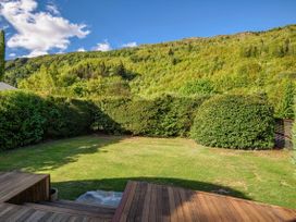 The Hillvue with Spa - Arrowtown Holiday Home -  - 1031675 - thumbnail photo 22