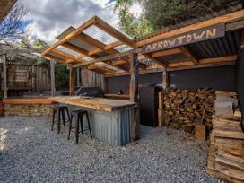 The Hillvue with Spa - Arrowtown Holiday Home -  - 1031675 - thumbnail photo 3