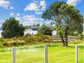 Beachfront Escape - Snells Beach Holiday Home -  - 1031681 - thumbnail photo 28