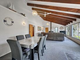 Central Spacious Family House - Paihia House -  - 1031741 - thumbnail photo 7