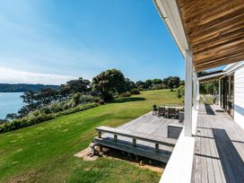 Peaceful Picnic Bay - Surfdale Holiday Home -  - 1031753 - thumbnail photo 11