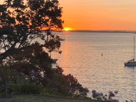 Peaceful Picnic Bay - Surfdale Holiday Home -  - 1031753 - thumbnail photo 15