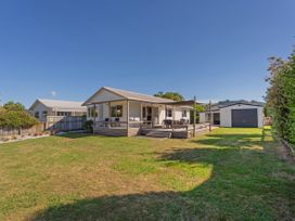 Nest by the Beach - Cooks Beach Holiday Home -  - 1031805 - thumbnail photo 1