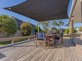 Nest by the Beach - Cooks Beach Holiday Home -  - 1031805 - thumbnail photo 6