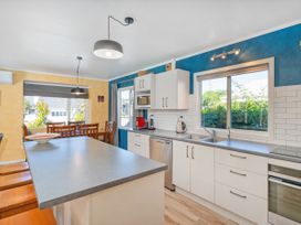 Nest by the Beach - Cooks Beach Holiday Home -  - 1031805 - thumbnail photo 11