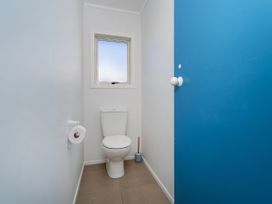Nest by the Beach - Cooks Beach Holiday Home -  - 1031805 - thumbnail photo 20