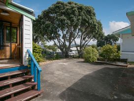 Dillon Oasis - Waihi Holiday Home -  - 1031837 - thumbnail photo 17