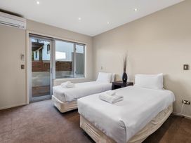 Lakeview Heights - Wanaka Home - Bachcare NZ -  - 1031969 - thumbnail photo 15