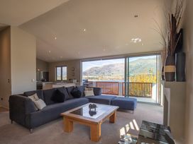 Lakeview Heights - Wanaka Home - Bachcare NZ -  - 1031969 - thumbnail photo 4