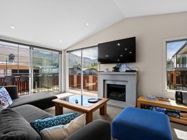 Skyline Outlook - Wanaka Home -  - 1031969 - thumbnail photo 3